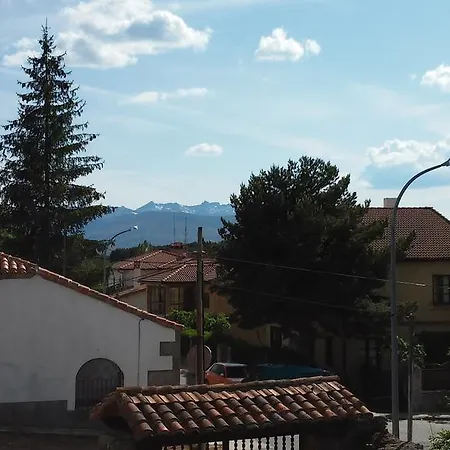 Ermita De Gredos Nyaraló *