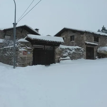 Ermita De Gredos Holiday home Navarredonda de Gredos